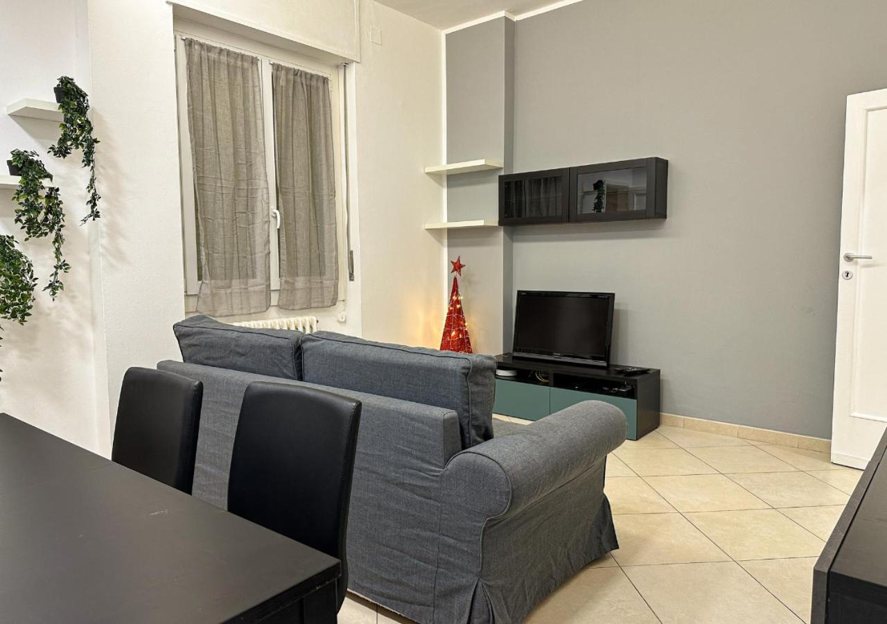 Modern Cenisio Apartment - Self Check-In & Parking Milaan Buitenkant foto