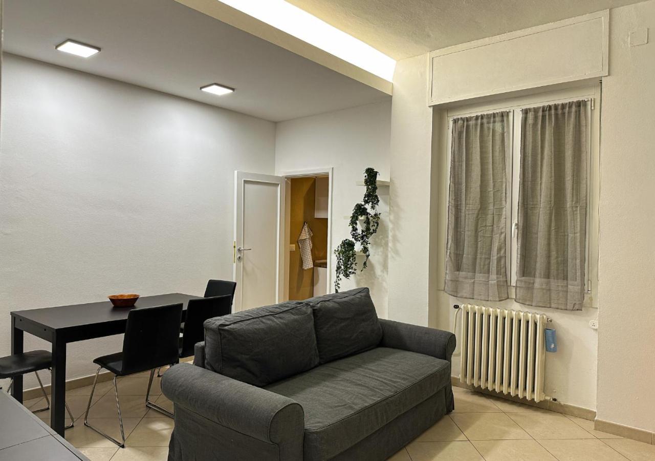 Modern Cenisio Apartment - Self Check-In & Parking Milaan Buitenkant foto
