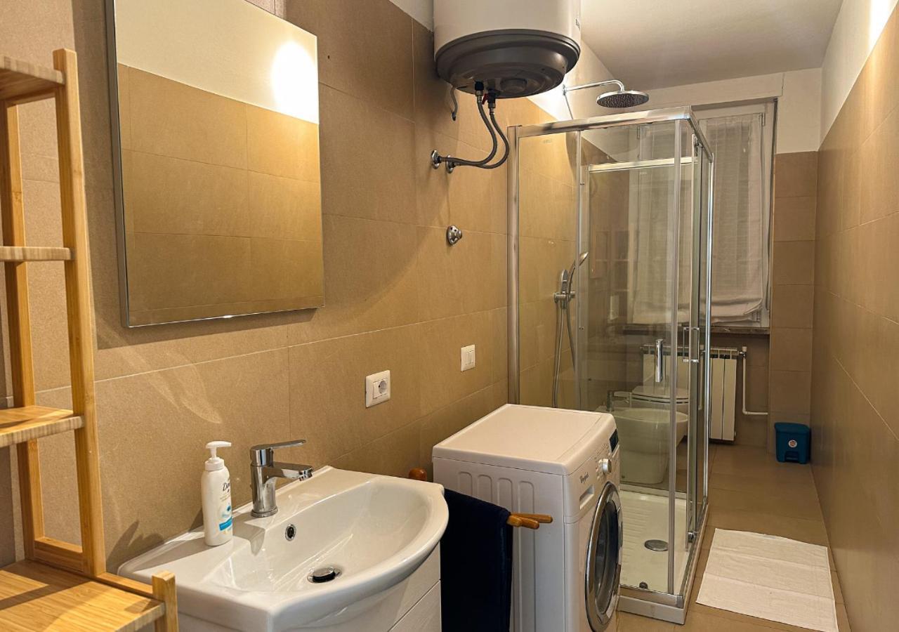 Modern Cenisio Apartment - Self Check-In & Parking Milaan Buitenkant foto